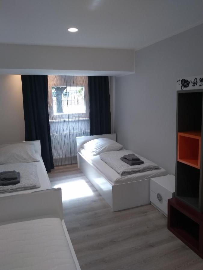 City-Apartment Spreeufer Im Herzen Berlins Berlim Exterior foto